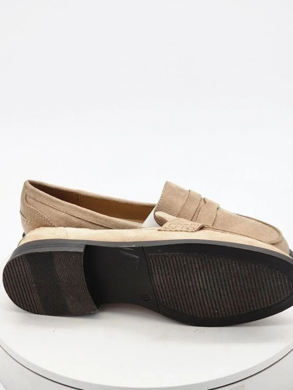 Journee Collection Brooks Taupe Penny Loafers Women’s Size 8.5 Wide WD